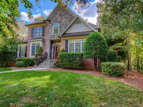 271 N Hiddenbrooke Dr, Advance, NC 27006