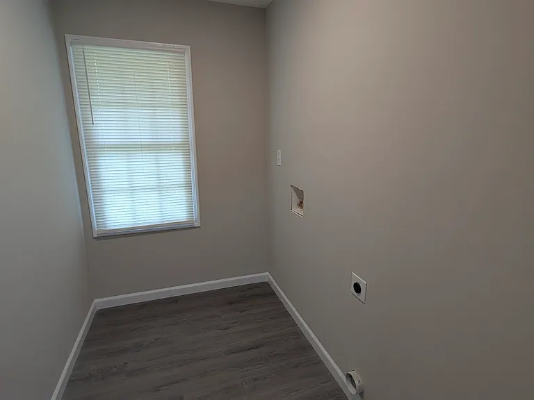 303 Hillcrest Ave — Photo 14