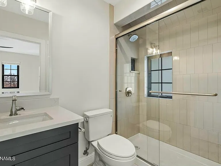 803 W Aspen Ave — Photo 9