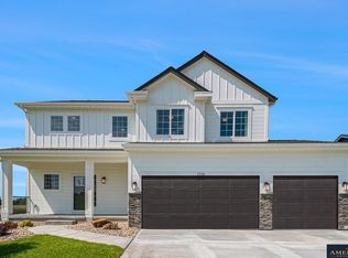 17130 Cook St, Bennington, NE 68007