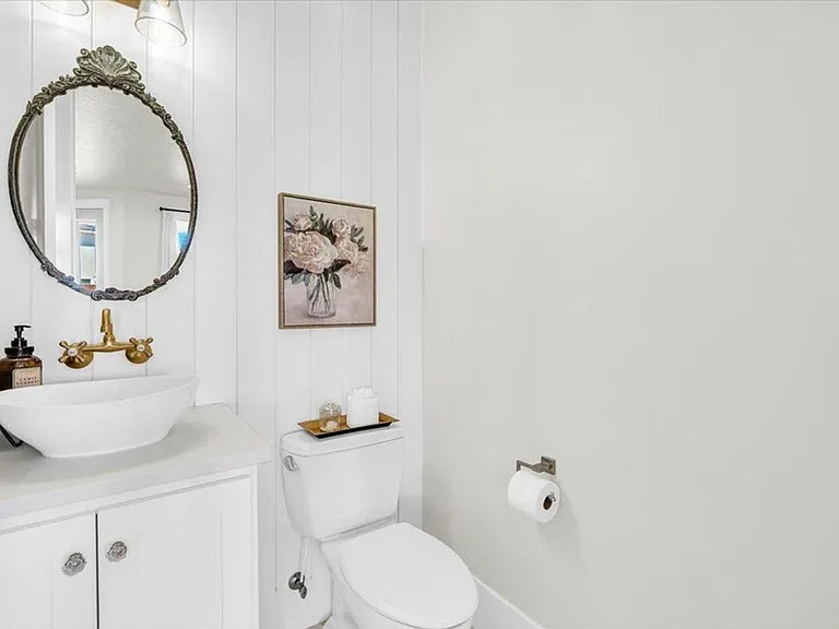 2811 S 3680 W — Photo 14