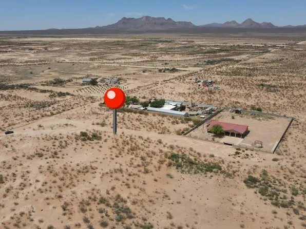 82 Outback Dr, Las Cruces, NM 88012