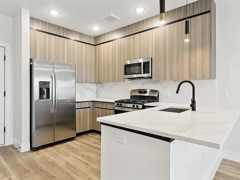 582 66th Street — Photo 7