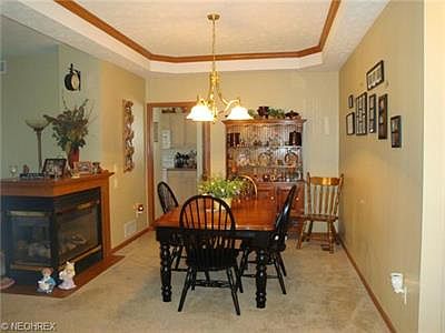 4th image of 148 Gleneagle Dr