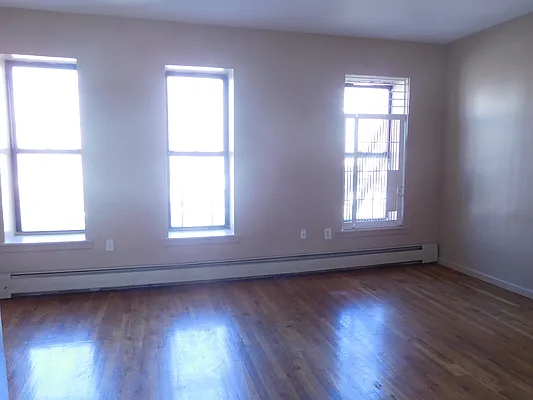 Rented by Abba Realty Associates INC | media 8