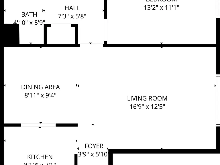 Woodman Ave Apartments — Photo 27