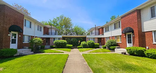 Maples Townhomes Photo 1