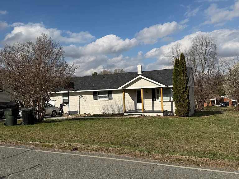 1409 Jackson St — Photo 1