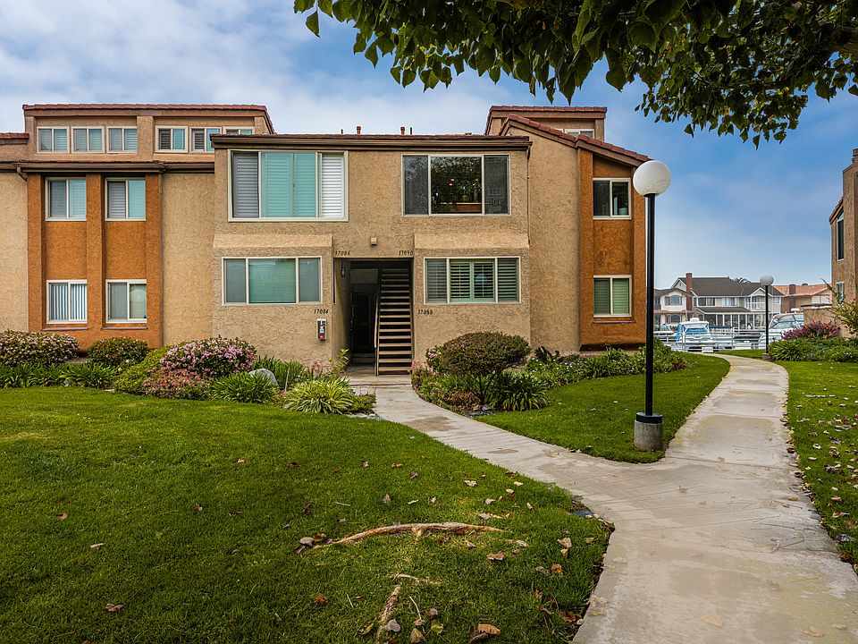 1st image of 17090 Bluewater Ln