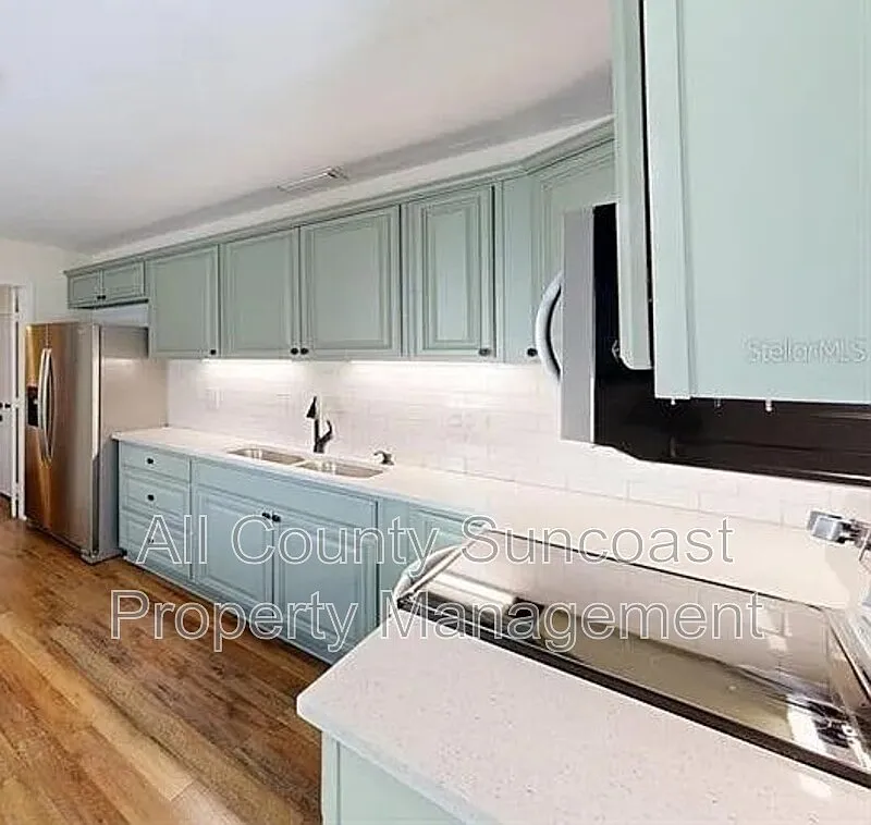 3 bed, 2.0 bath, $2,595 — Photo 3
