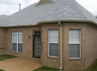 2631 Plum Creek Dr, Cordova, TN 38016