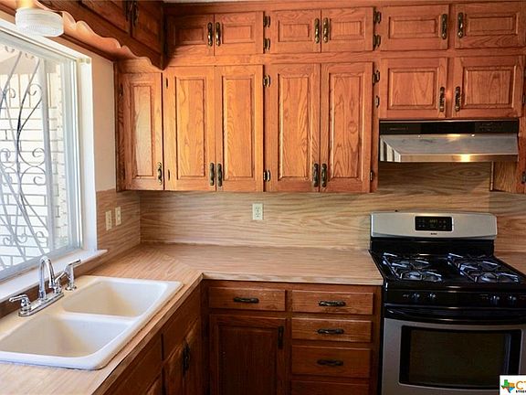 3rd image of 305 Manning Dr