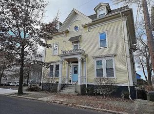 182 Camp St APT 9, Providence, RI 02906
