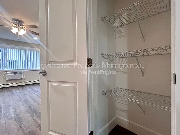 2875 Taft Ave SW #8 — Photo 7