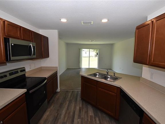4th image of 3503 Samoa Ave