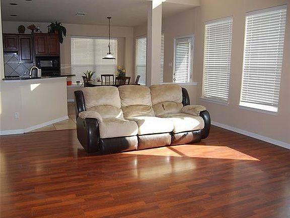 2nd image of 15404 Fernhill Dr