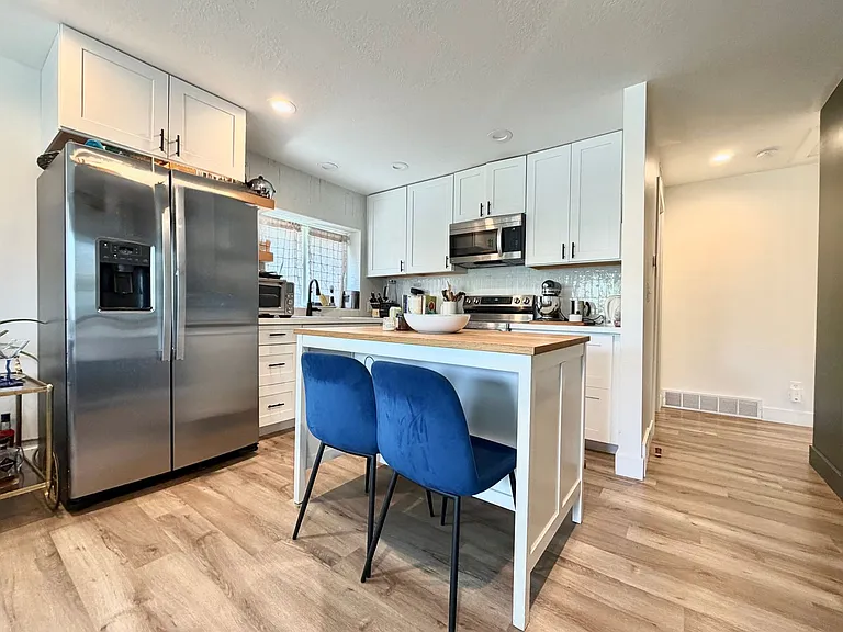 251 E Kelsey Ave — Photo 5