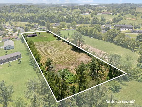 3rd image of 386B Boggs Rd