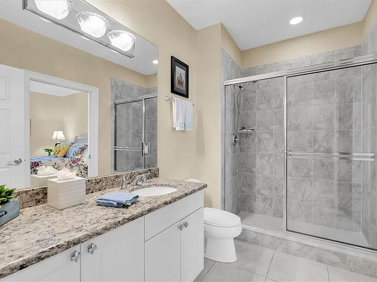 300 Capri Blvd #6 — Photo 19