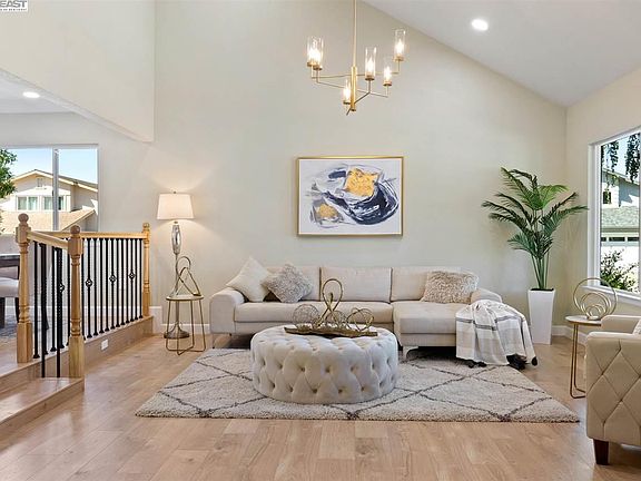 3rd image of 6797 Pearl Pl