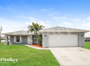 317 NE 7th Ter, Cape Coral, FL 33909