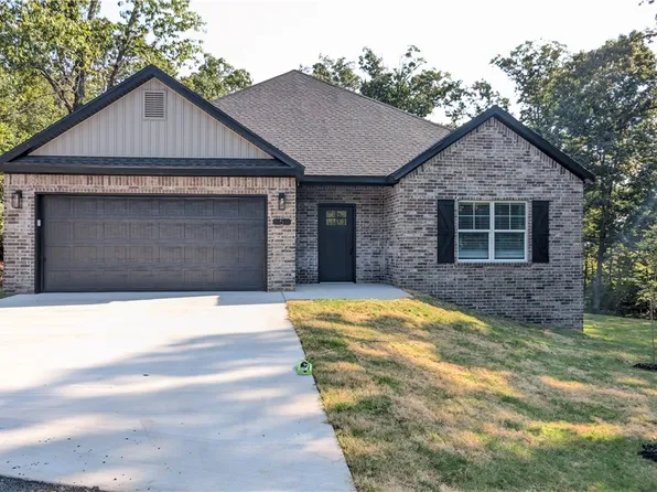 5 Collins Ln, Bella Vista, AR 72714