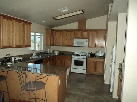 2nd image of 12749 Deodar Ave