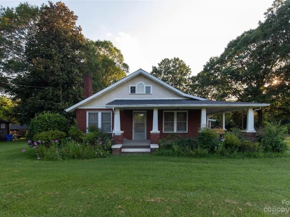 2340 Statesville Hwy, Mooresville, NC 28115