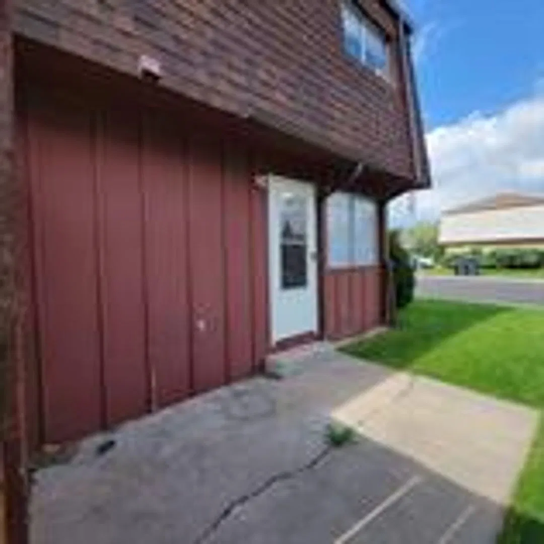 SH718 — Photo 1