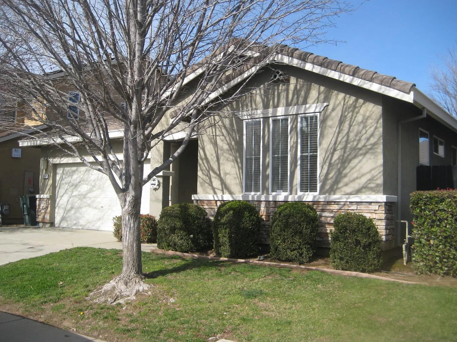1049 Norwich Way photo 1