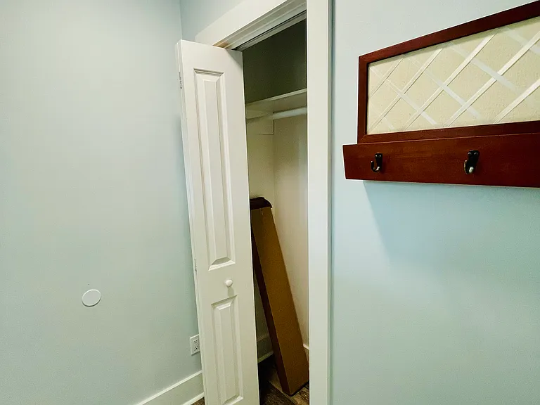 1126 Morning Glory Ct — Photo 4