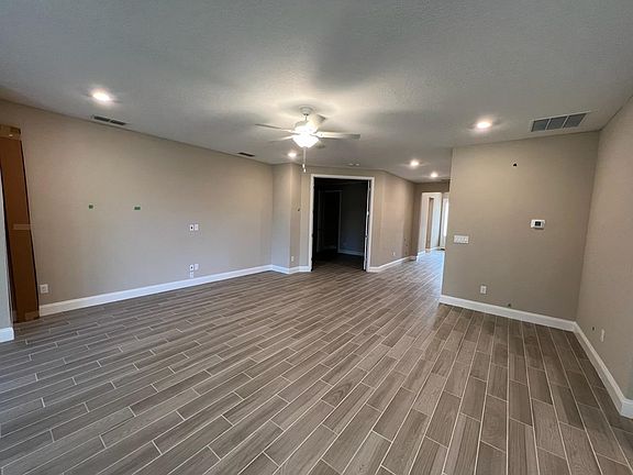 3rd image of 39 Oriana Ct