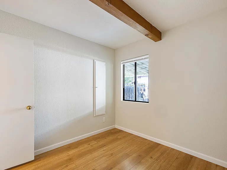 822 Shirley Ave — Photo 20