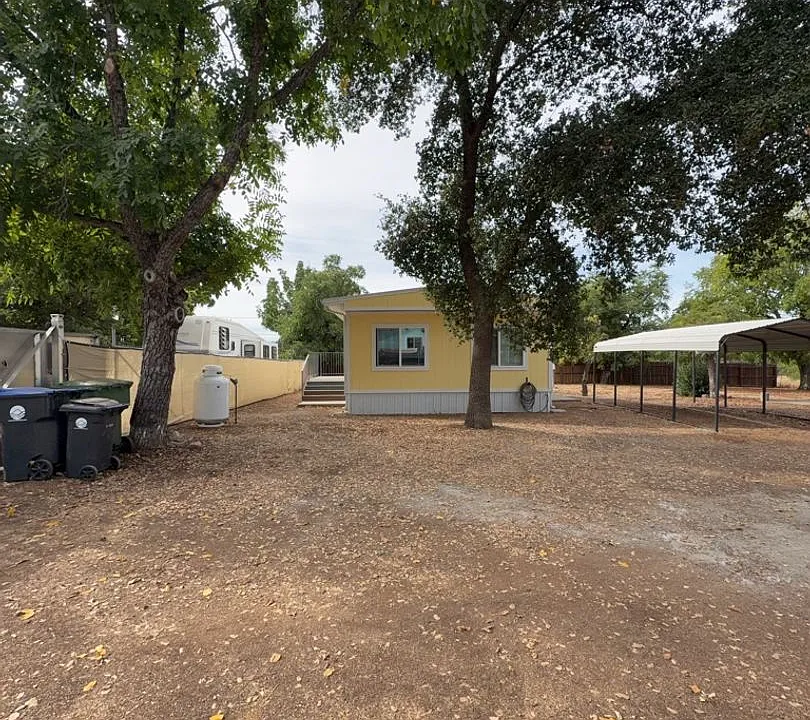 13590 Eastlake Dr