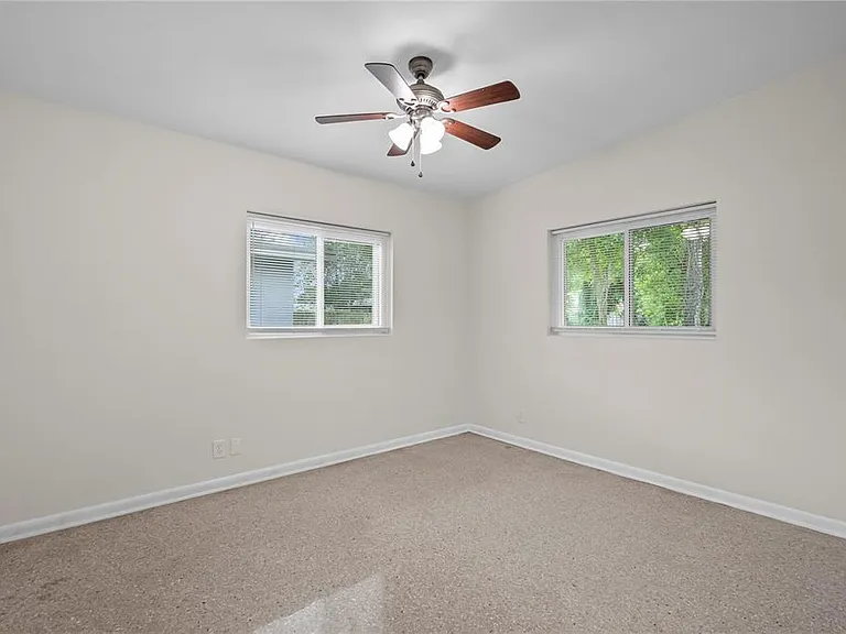 5212 N Indiana Ave — Photo 9