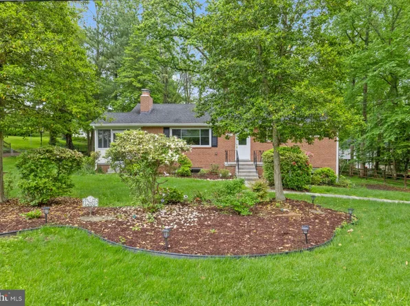 12601 Two Farm Dr, Silver Spring, MD 20904