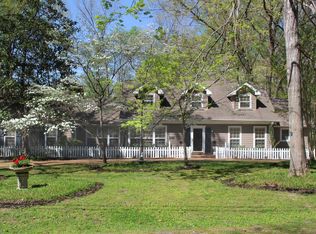 261 Hidden Lake Rd, Hendersonville, TN 37075