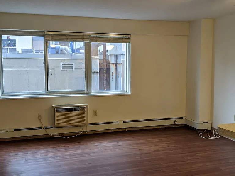 130 Bowdoin St #1203 — Photo 8