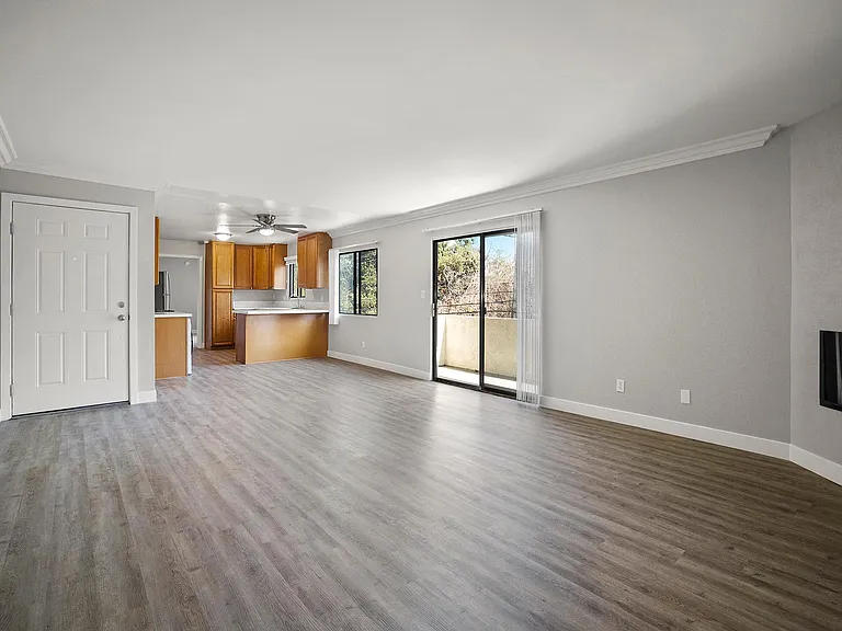 Brody Terrace Apartments — Photo 45