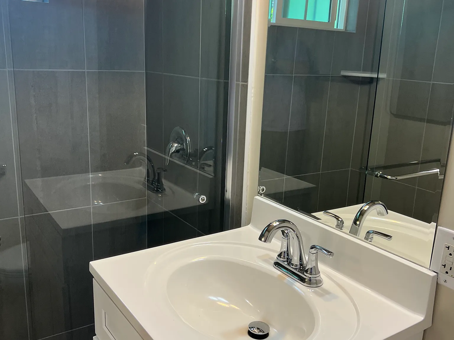 1 bed, 625 sqft, $1,945 — Photo 4