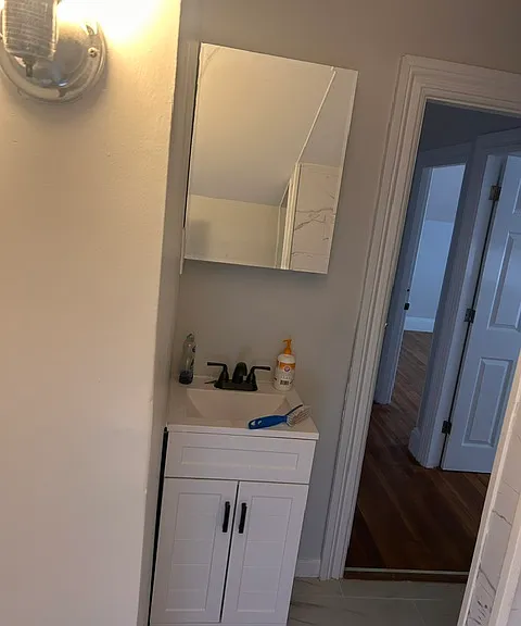 76 Maple Ave — Photo 8