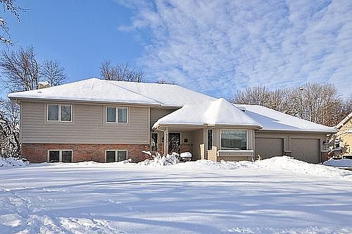 1st image of 6609 Kingsview Ln N