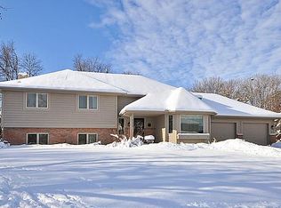 6609 Kingsview Ln N, Maple Grove, MN 55311