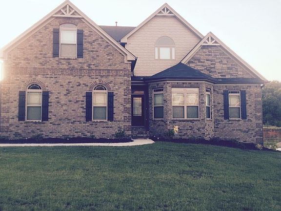 2nd image of 10 Stonoview Ct