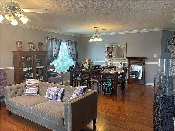 5th image of 3408 Lake Arrowhead Dr