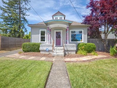 310 NW Manzanita Ave, Grants Pass, OR, 97526