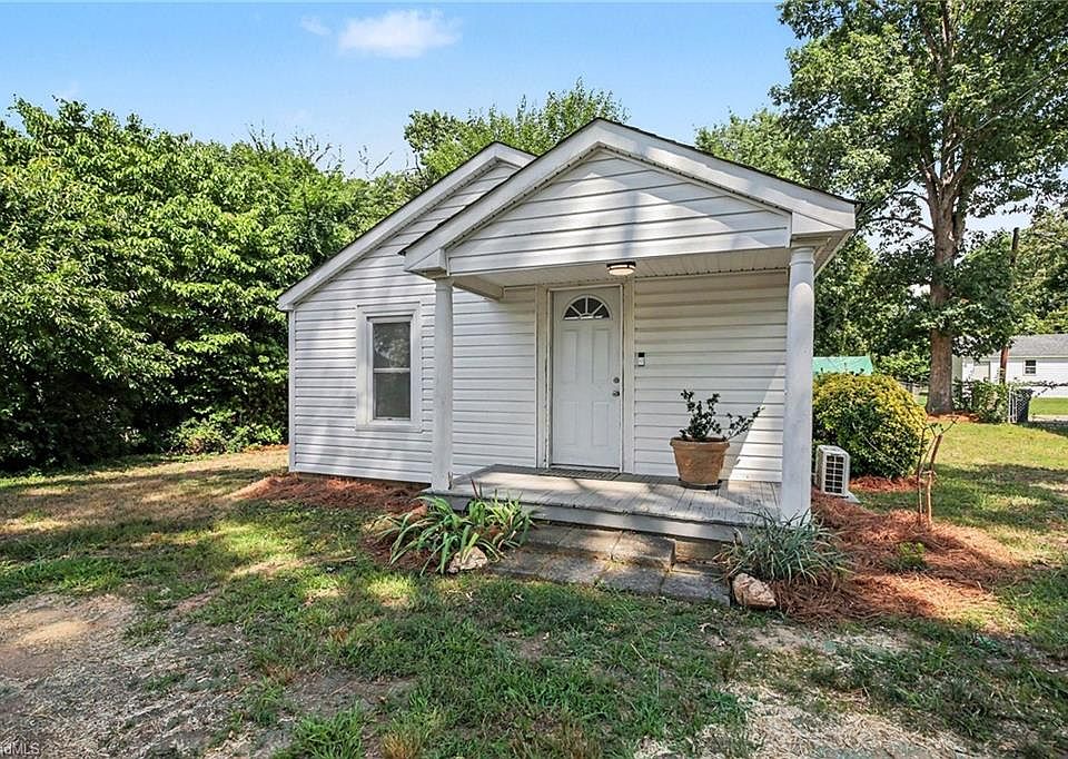 1st image of 2211 Fairfax Rd