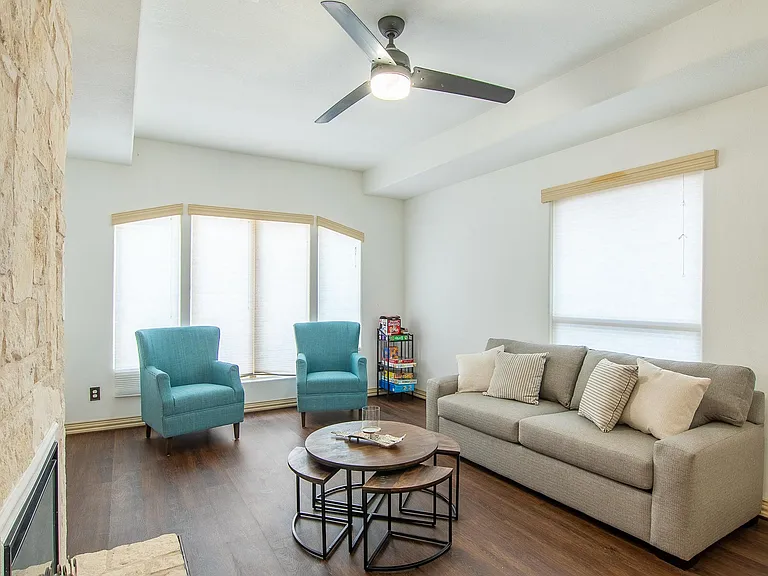 3631 Seguin Dr — Photo 9