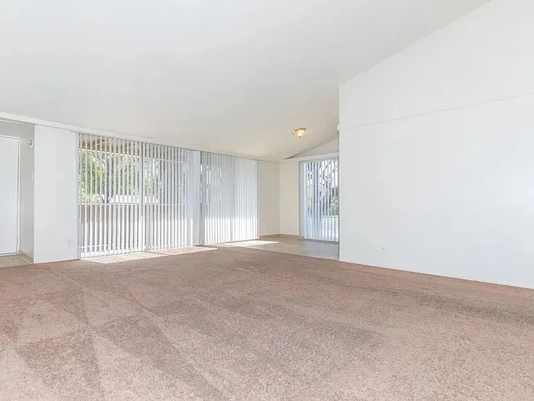 Laurel Glen — Photo 5