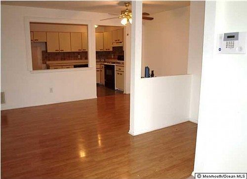 4th image of 716 Zlotkin Cir